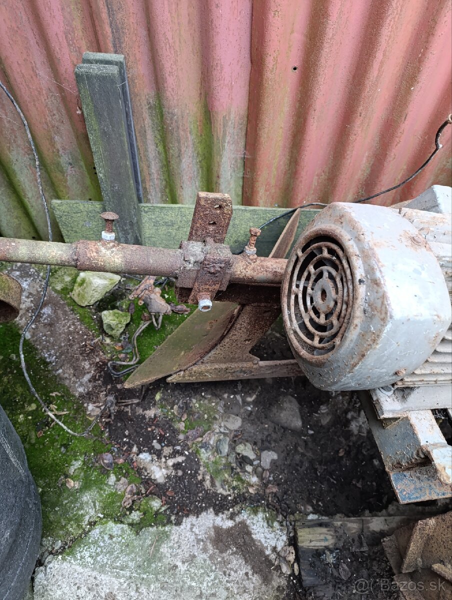 Predám pluh poľnohospodárský stroj - 3