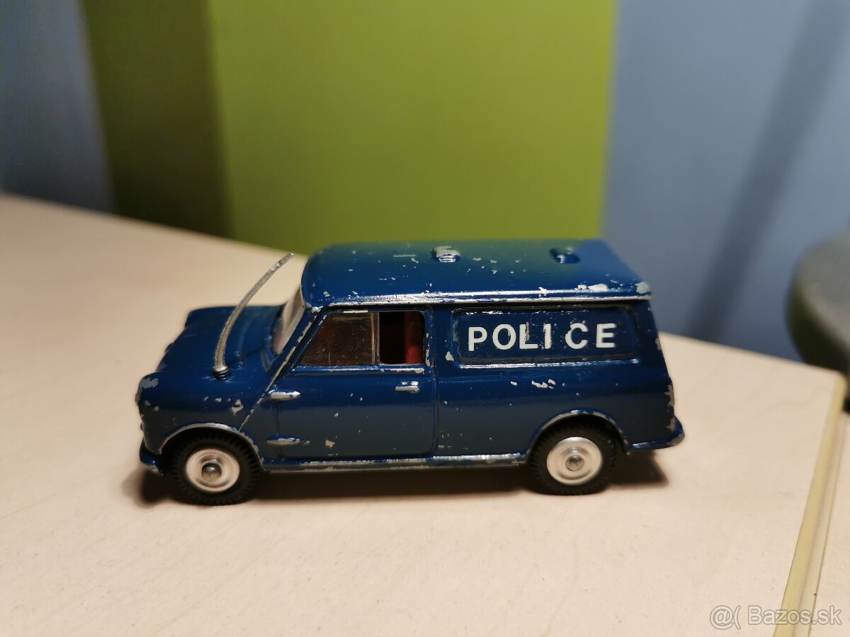Corgi toys Police Austin - 3