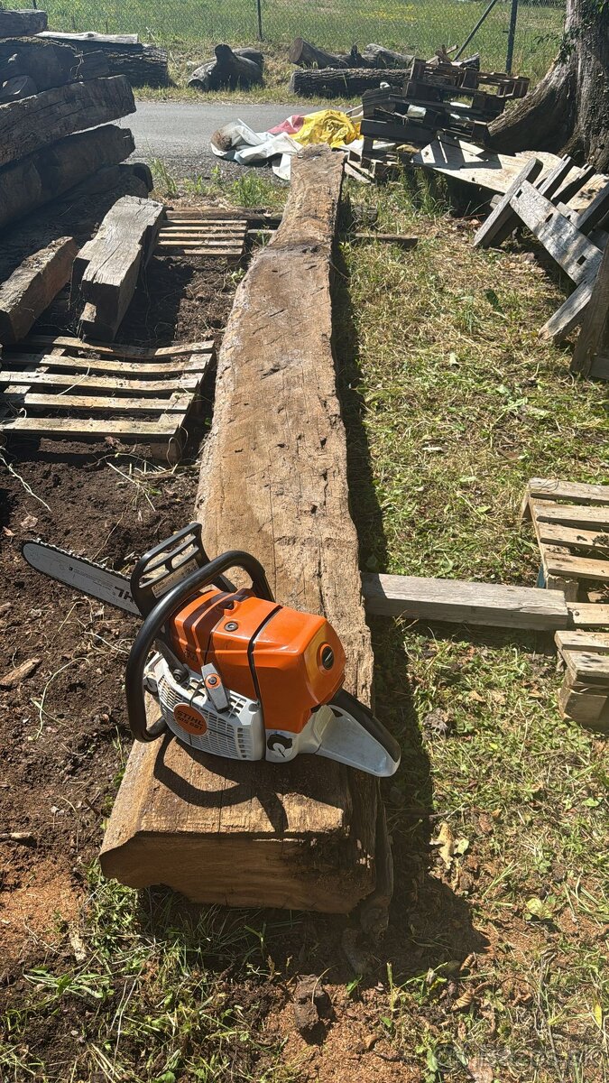 Dubové ručne kresané hranoly z drevenice - 3