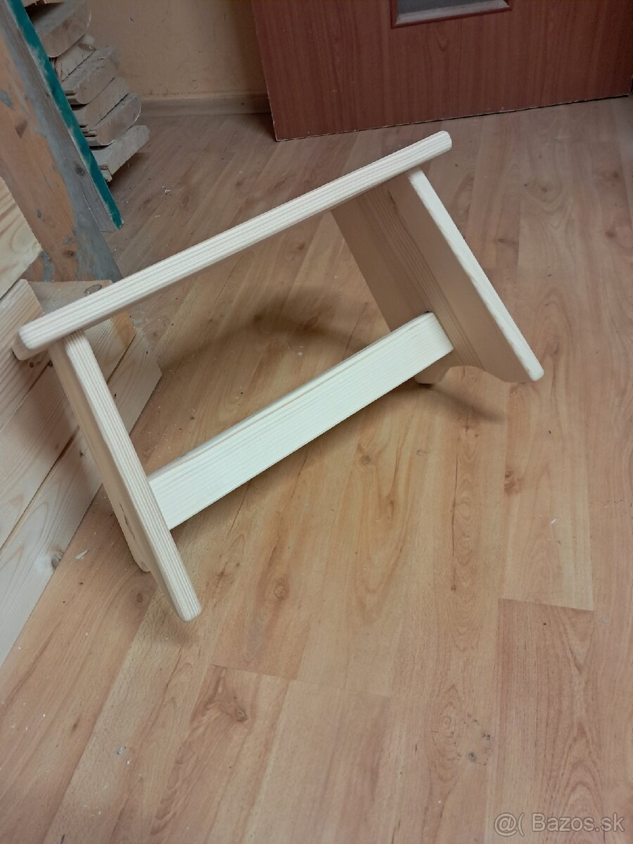Stolček - 3