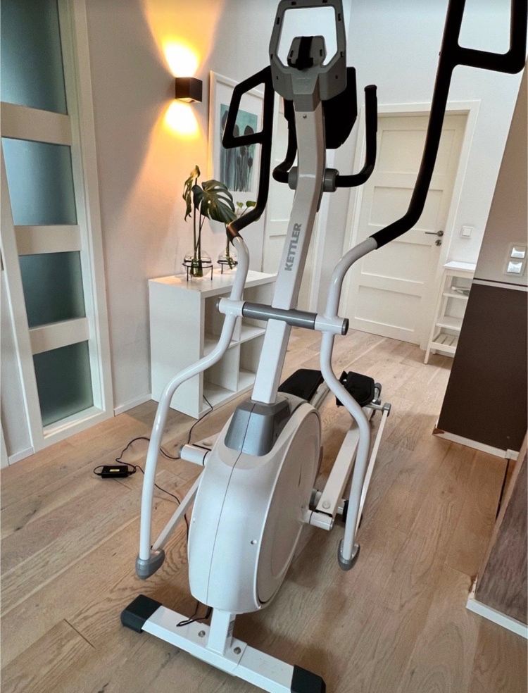 Orbitrek Skylon 10, elyptický trenažér, v záruce - 3