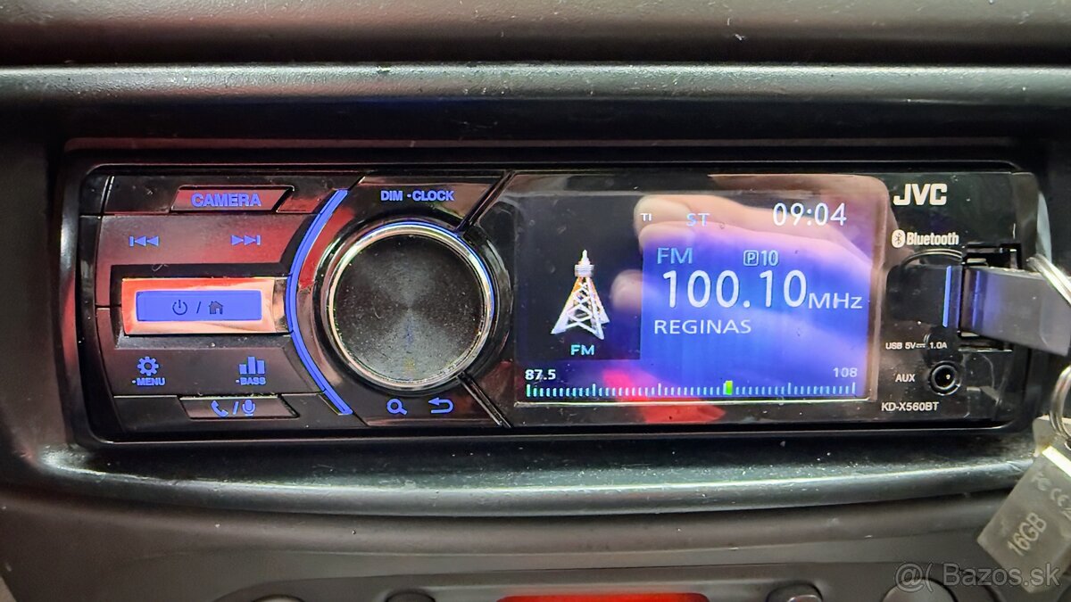Autorádio JVC. - 3