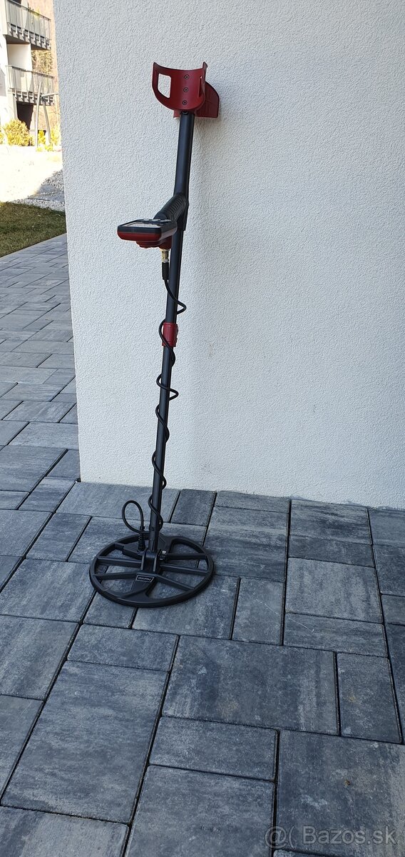 Predam detektor kovov FindX NOKTA - 3