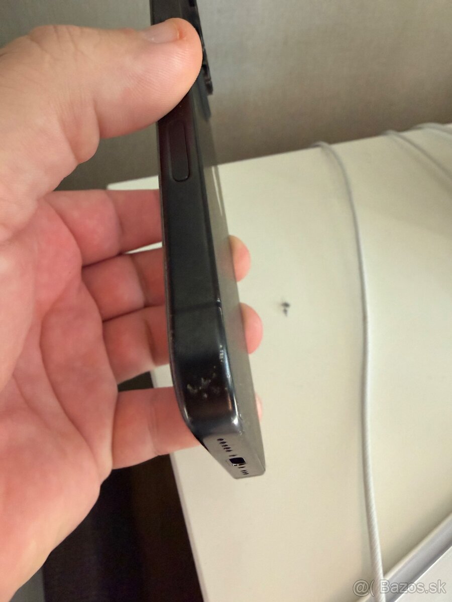 Ponúkam na predaj Apple iPhone 16 Pro 128GB Black Titanium - 3