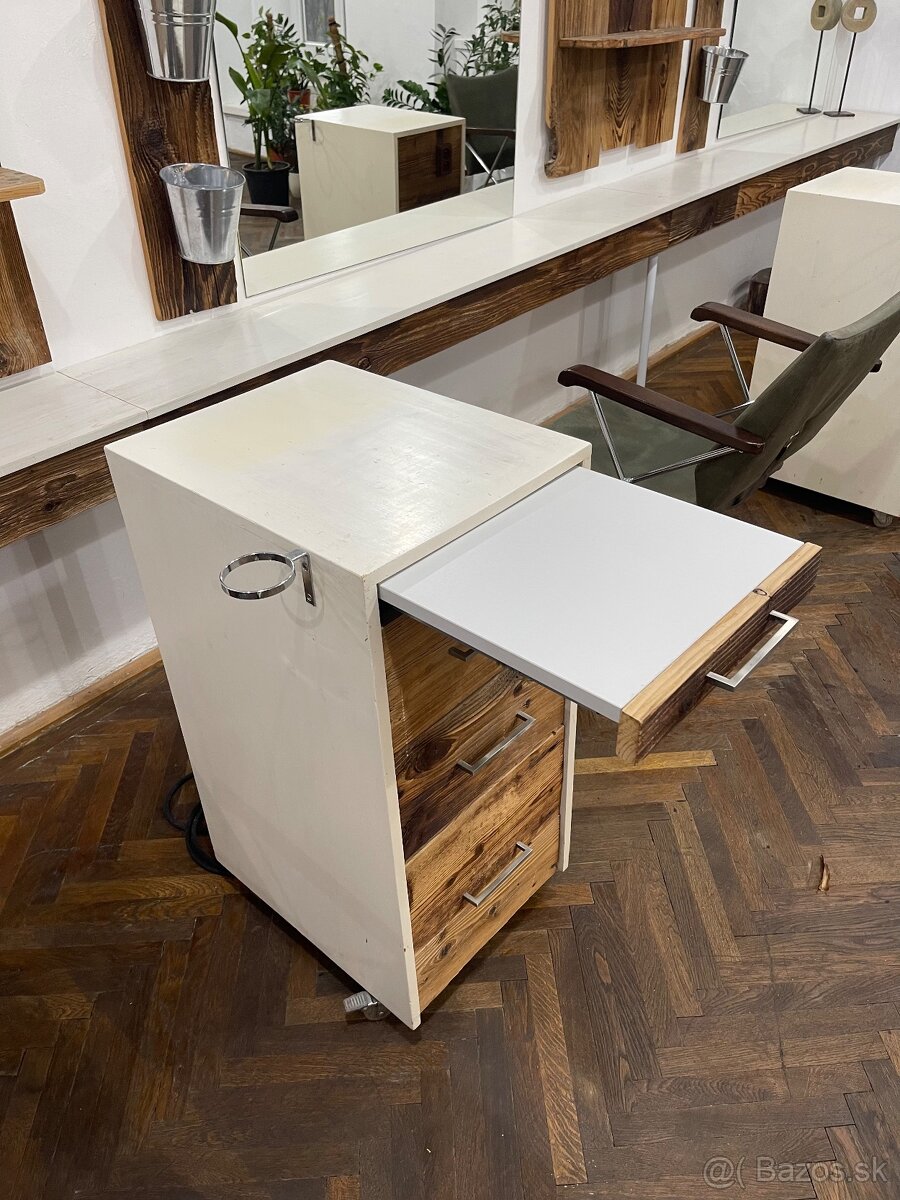 Kadernícky stolík na kolieskach – kartáčované drevo, 4× kusy - 3