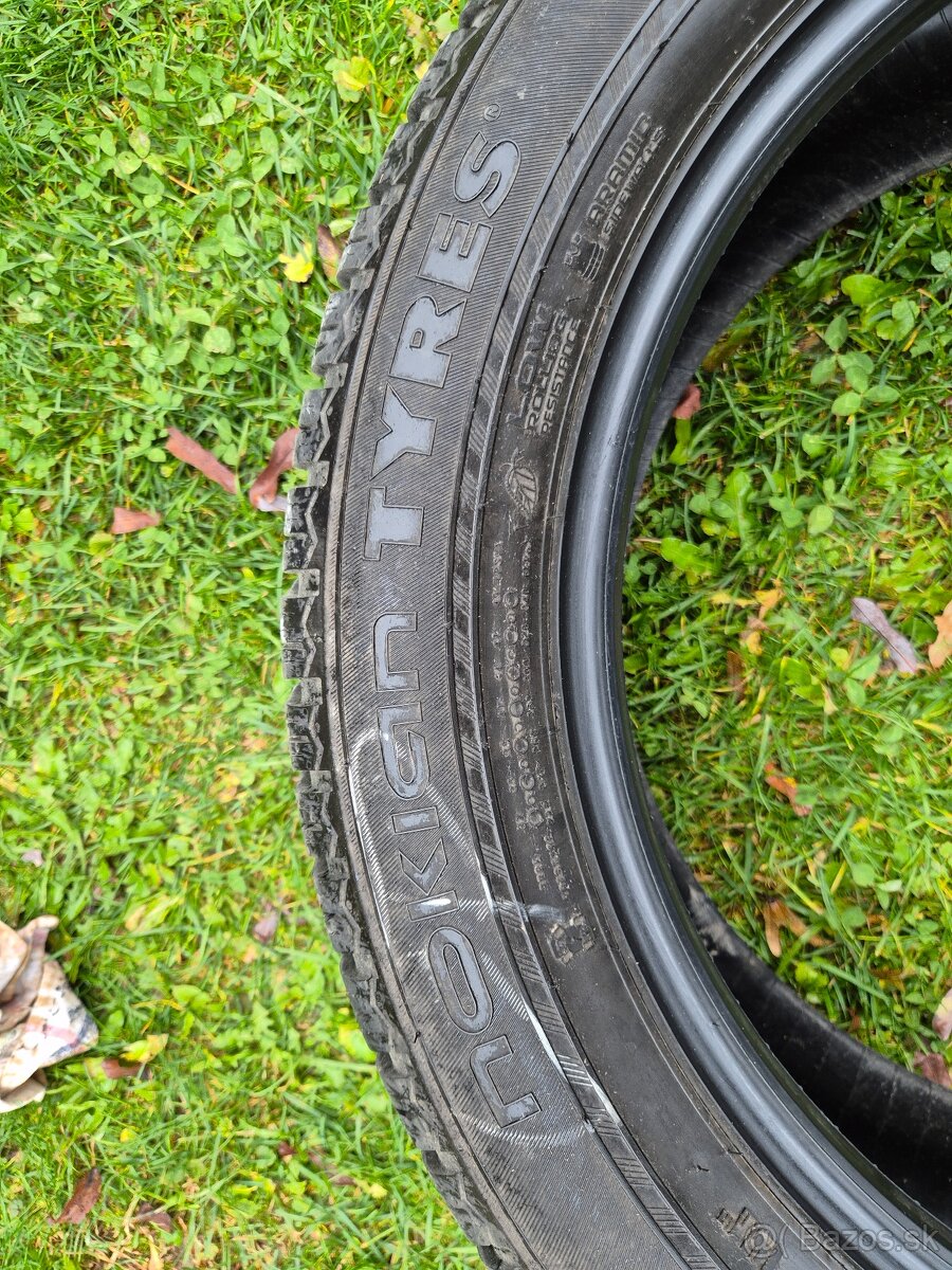 Pneu 225/55 R18 - 3