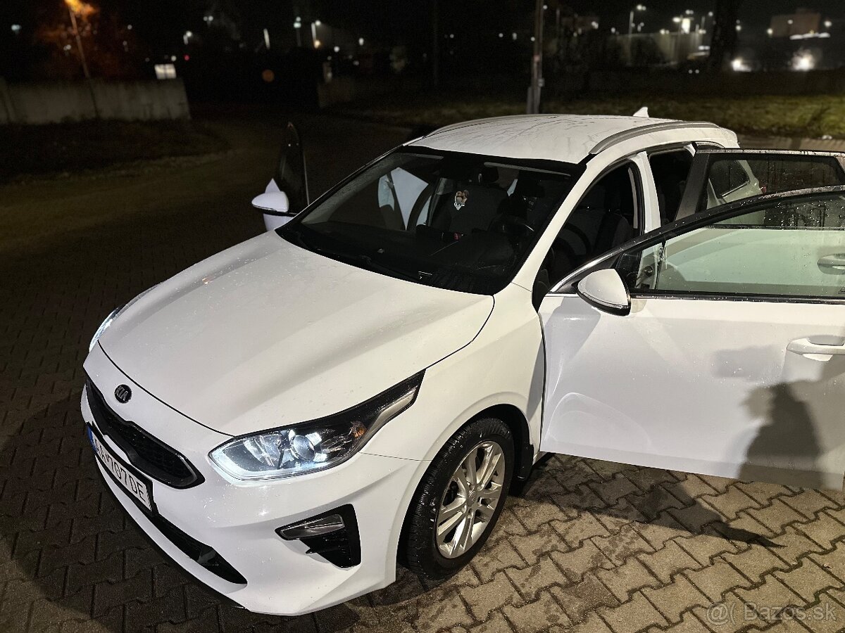 KIA CEED SW 1.4 T-GDI GOLD - 3