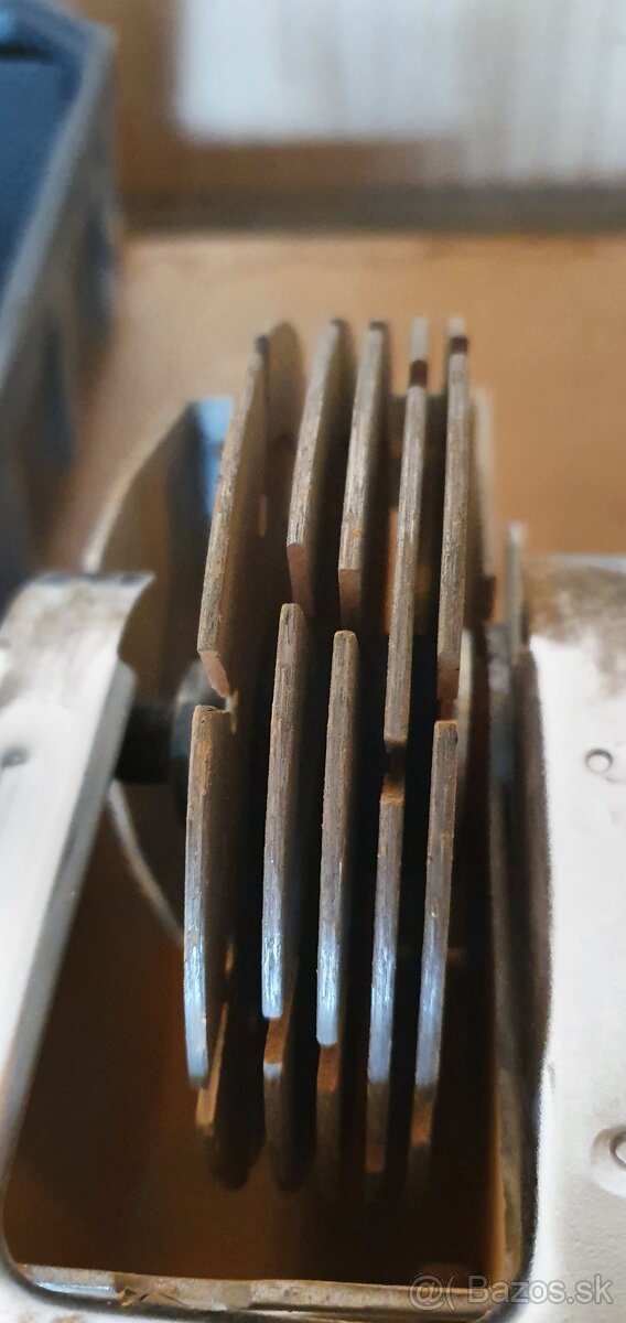 Drážkovačka frézka drážkovací do zdiva - 3