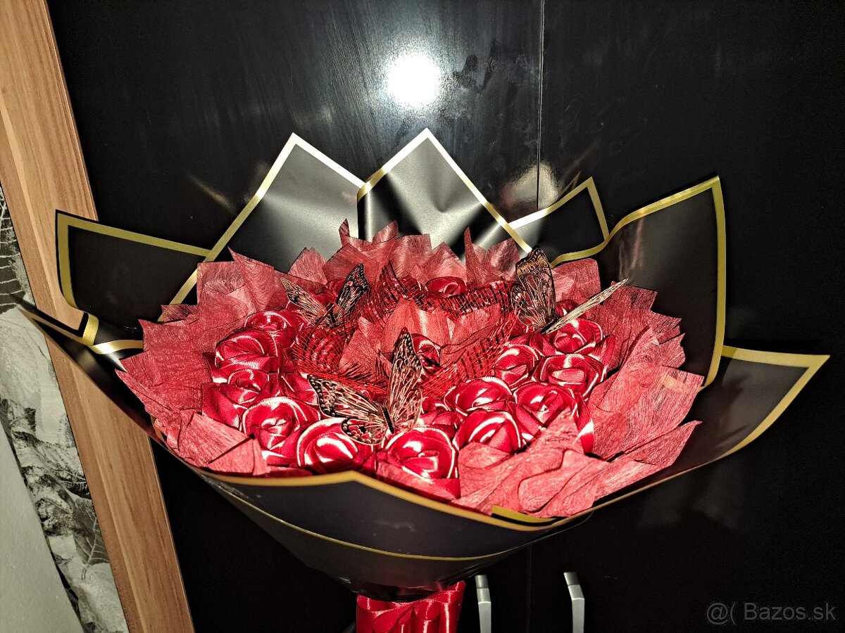 Veľká červená kytica - 3