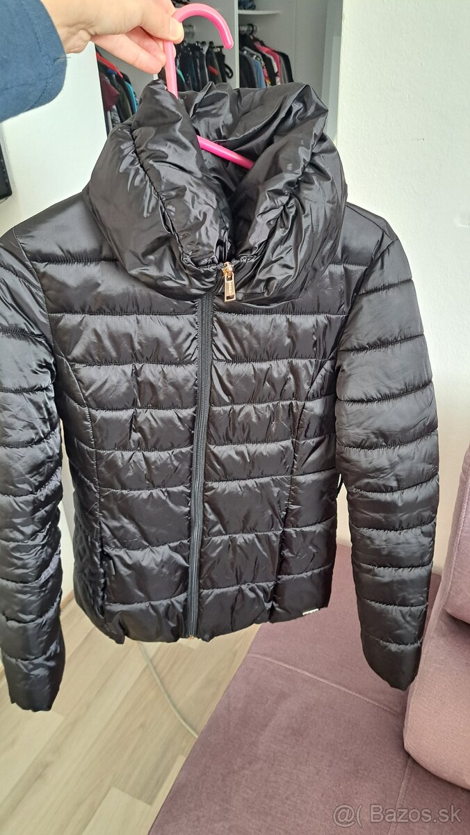 Dámska Guess bunda - 3