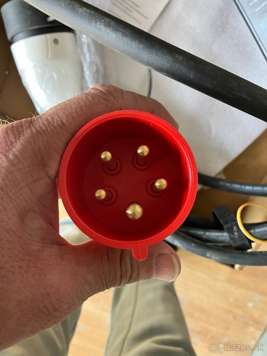 Predám mobilnú 11kw nabijačku - 3