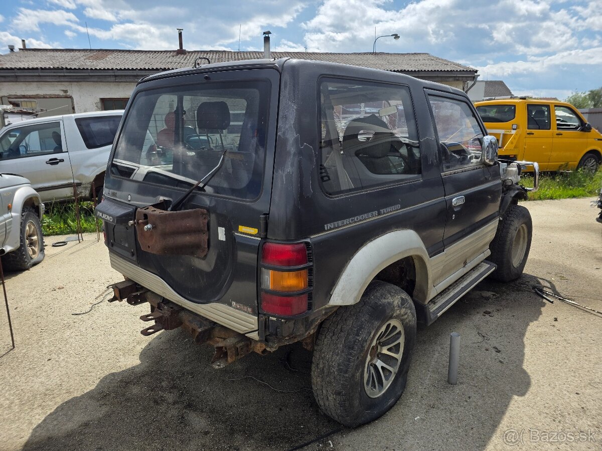 Mitsubishi Pajero 2,5td anglicke - 3