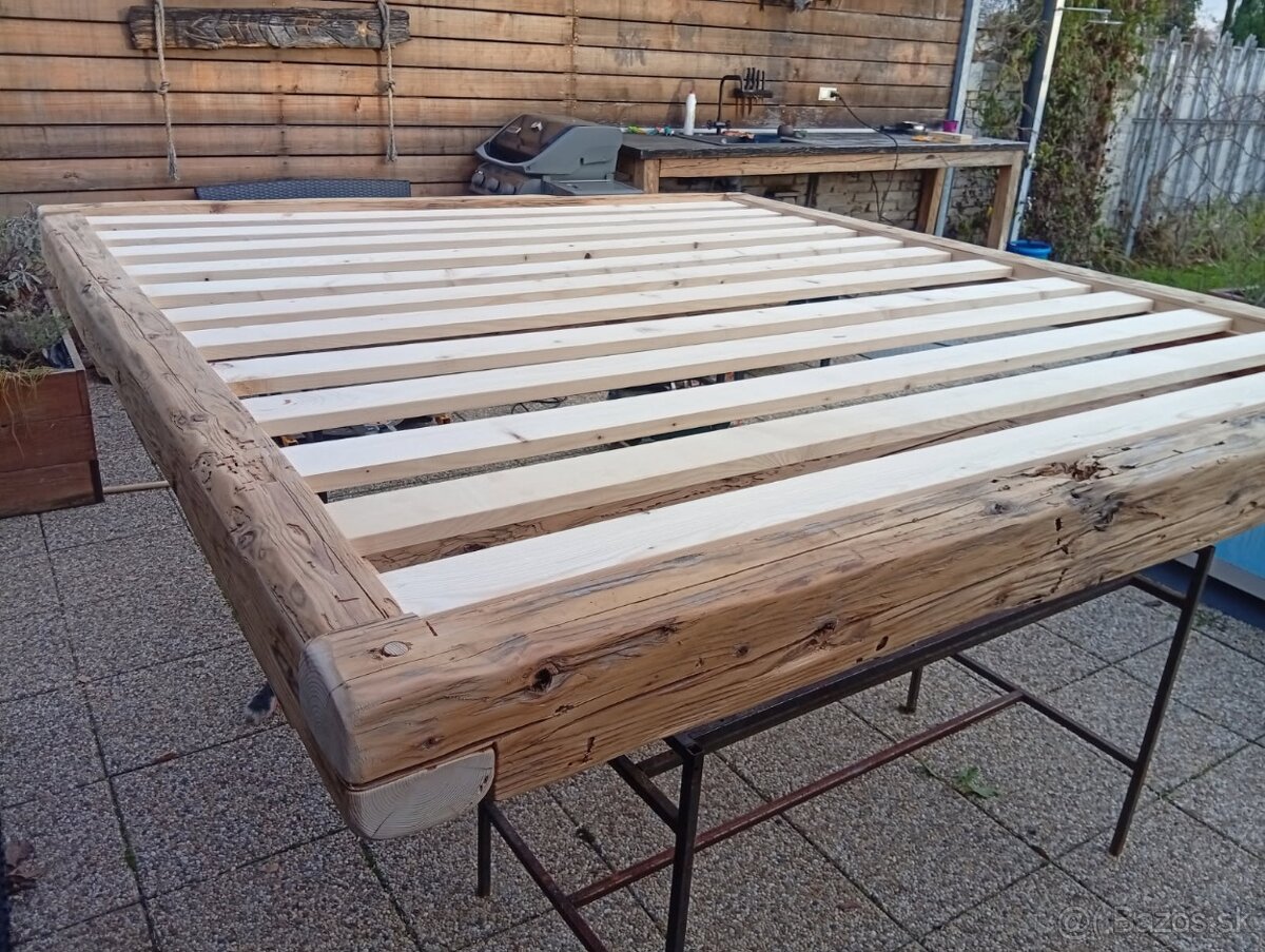 Predám postel masív - 3