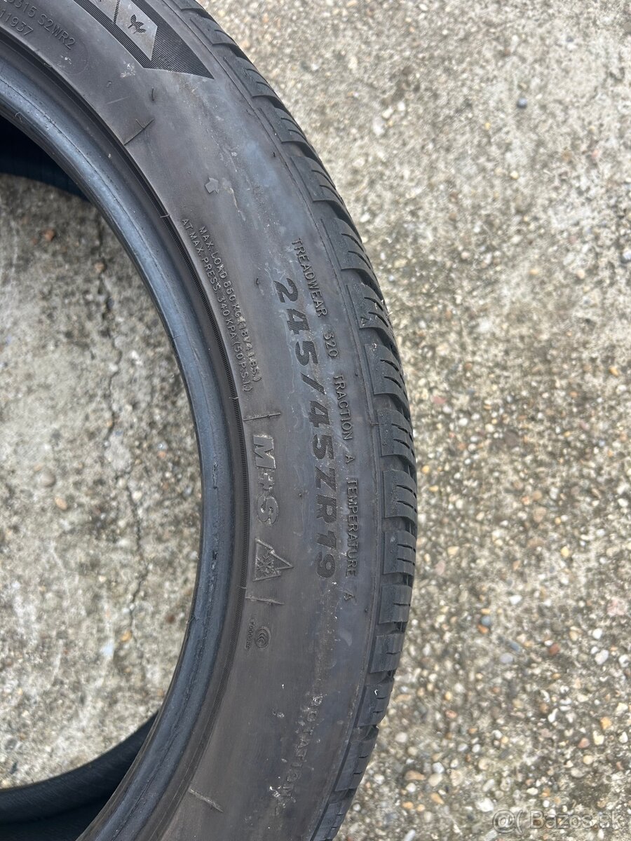 Imperial 245/45 R19 celoročná - 3