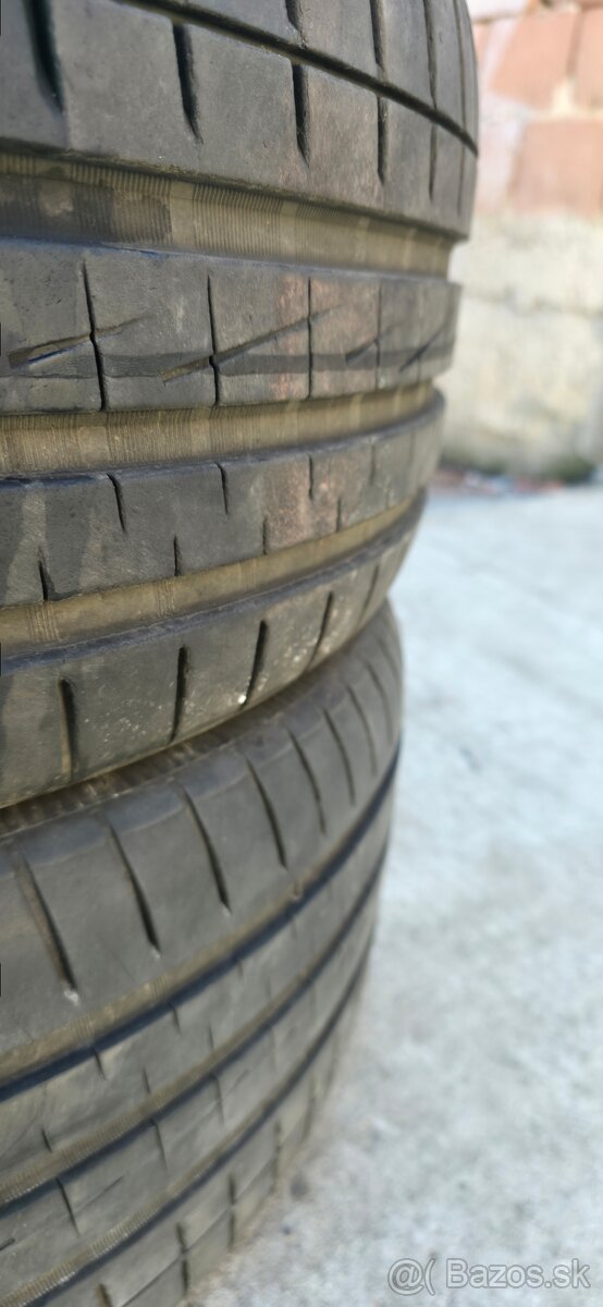 225/40 r19 letné 2ks - 3