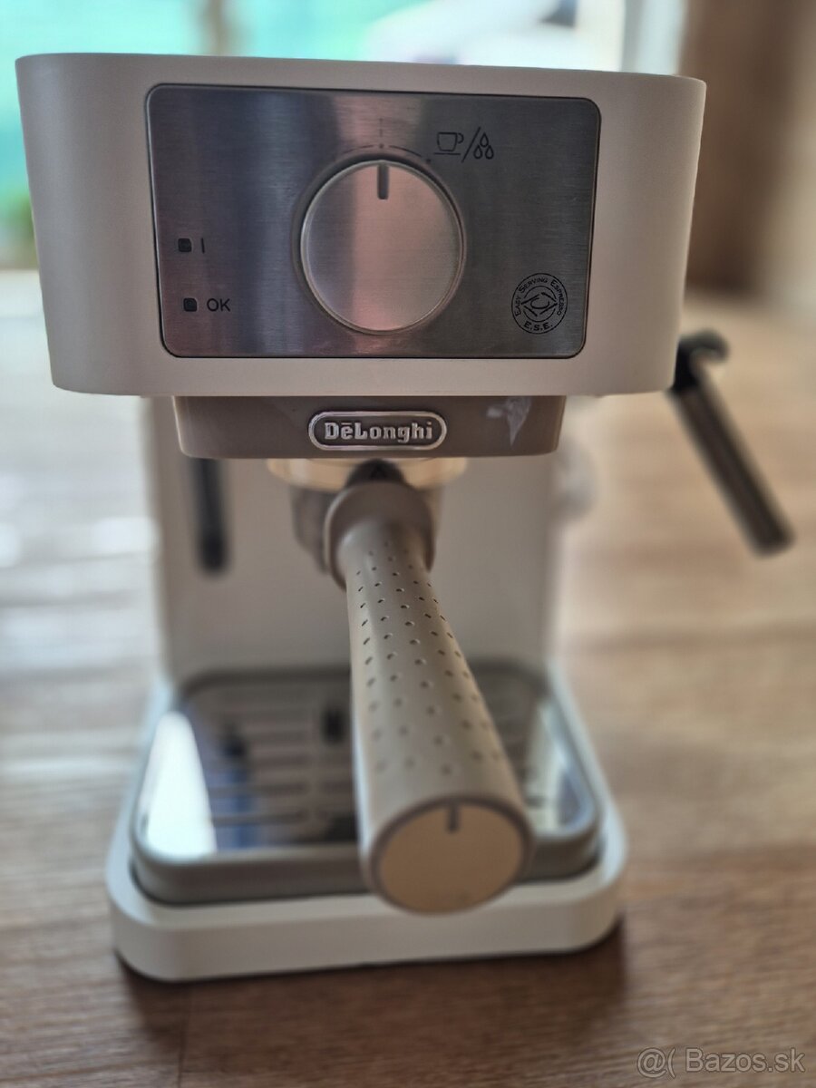 Predám pakovy kavovár DeLongi - 3