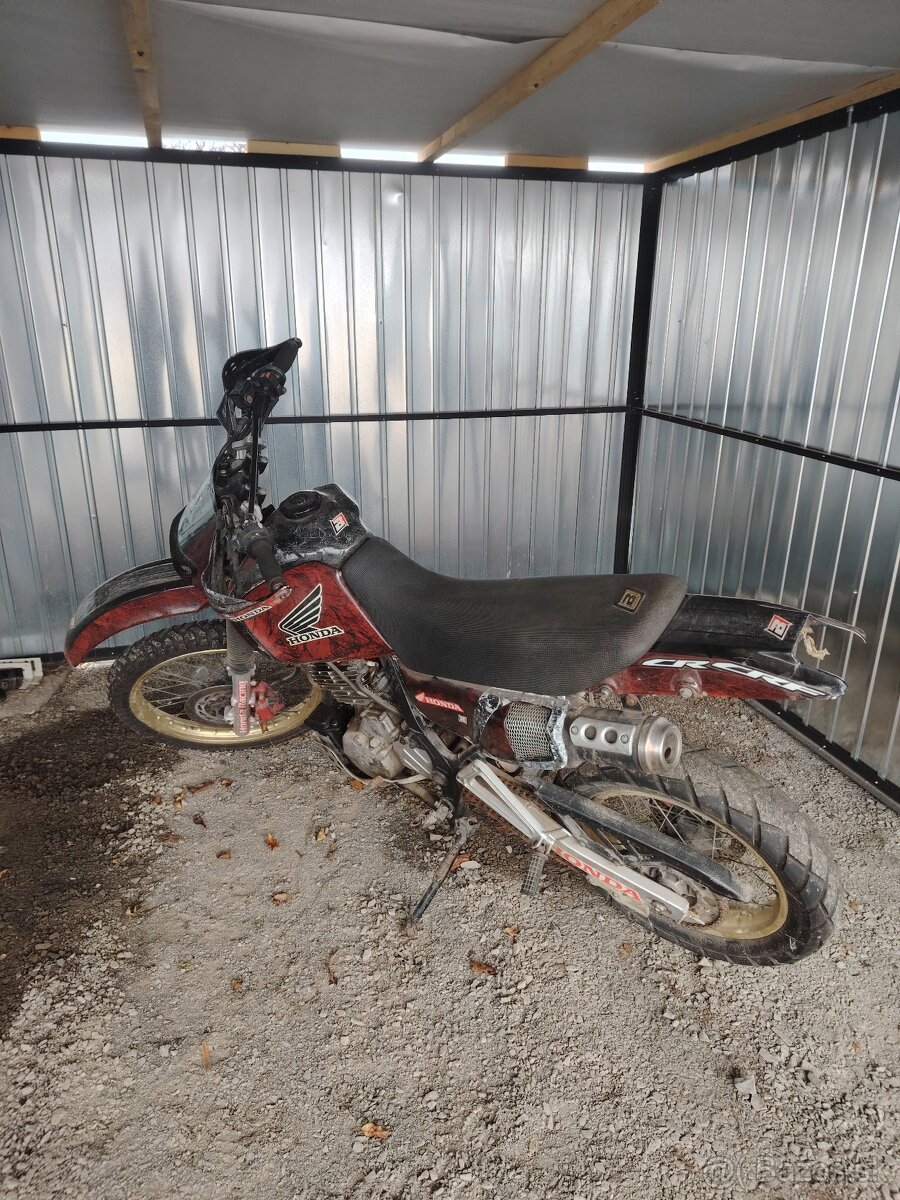 Honda nx650