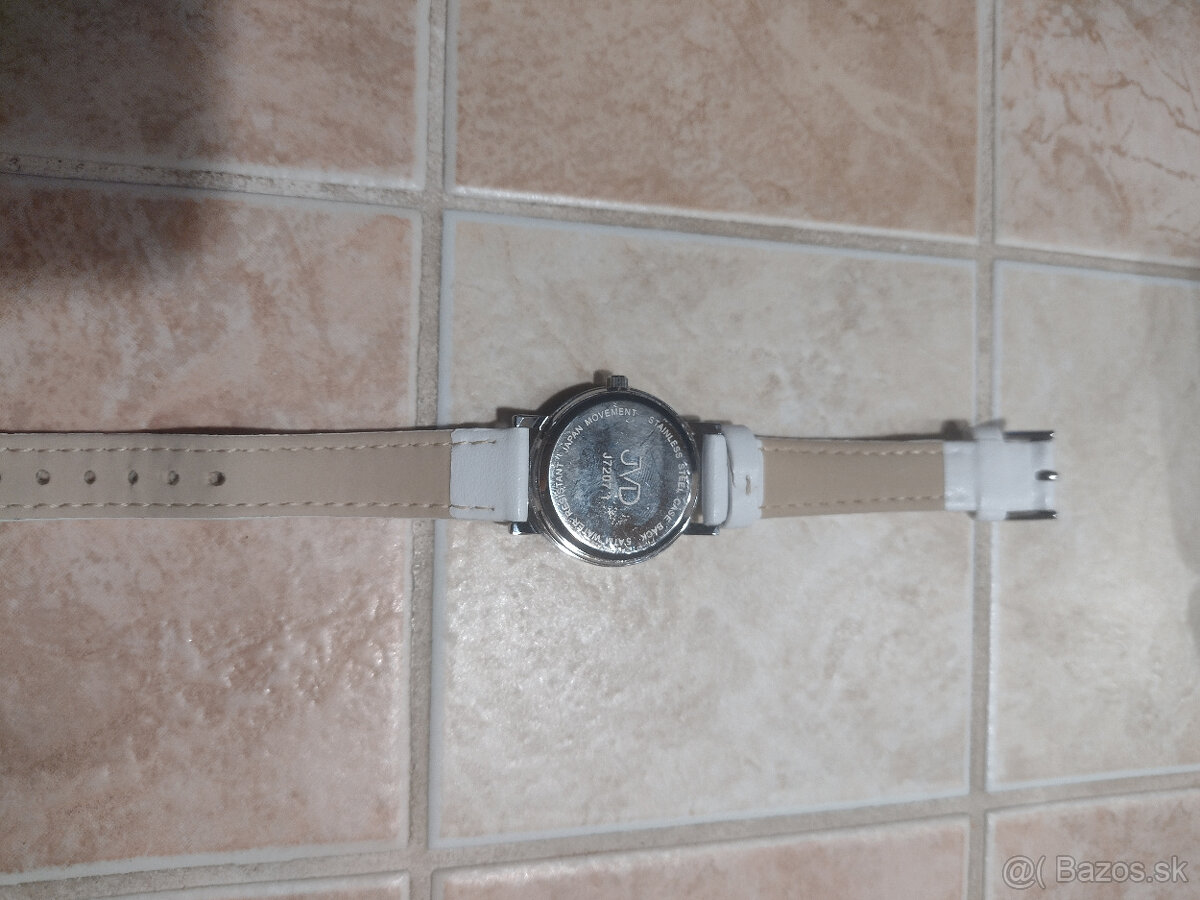 detské náramkové hodinky značky JVD - 3