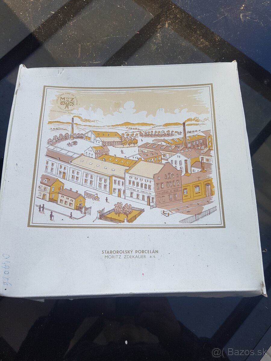 KARLOVARSKÝ PORCELÁNOVÝ ETAŽÉR - 3