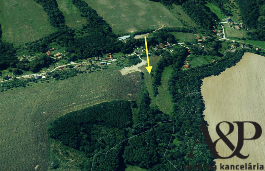 NA PREDAJ POZEMOK NA POLOSAMOTE, 3698M2, PRIETRŽ-HORNÉ PASEK - 3