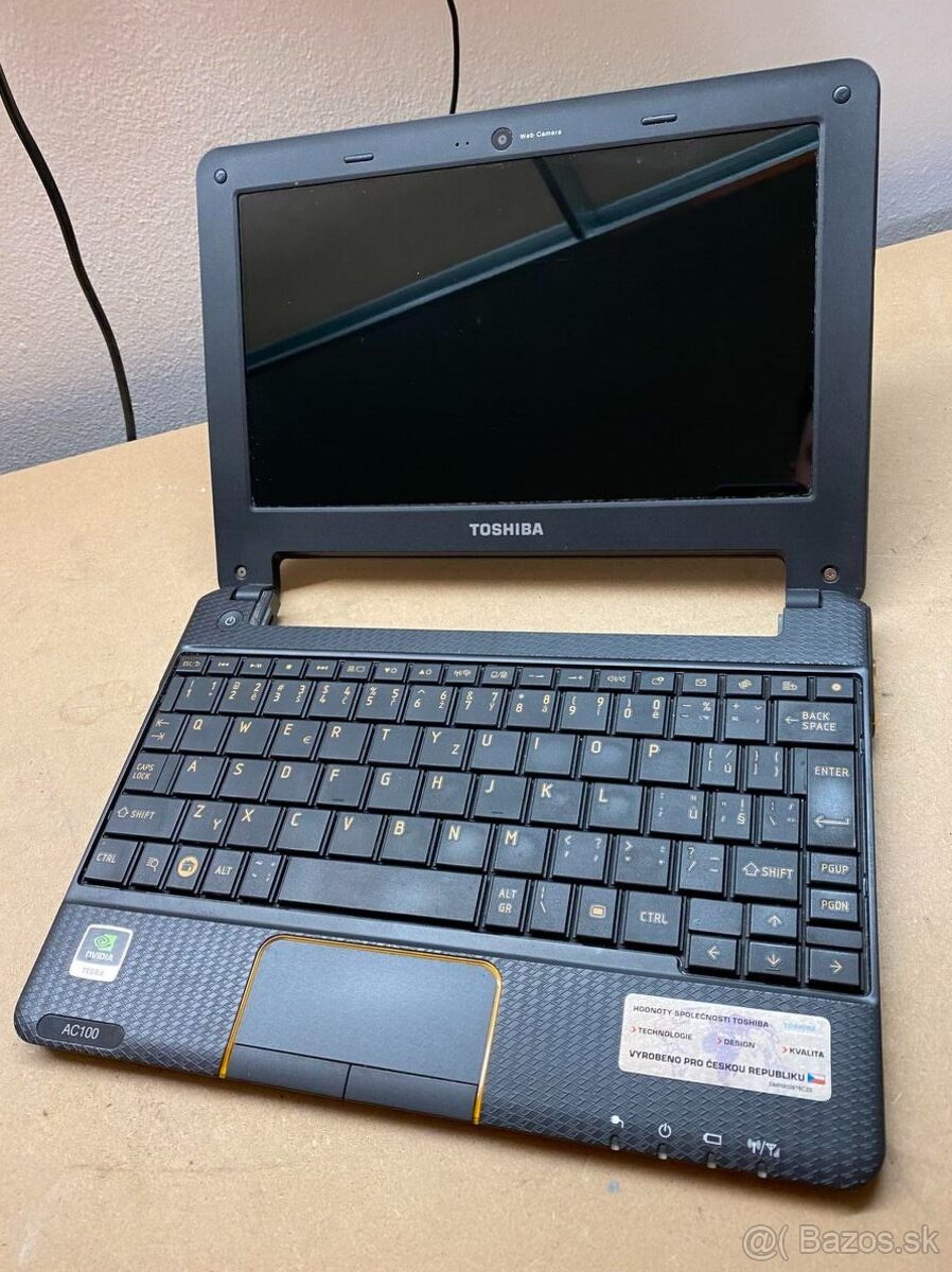Predám nekompletný notebook TOSHIBA AC100. - 3