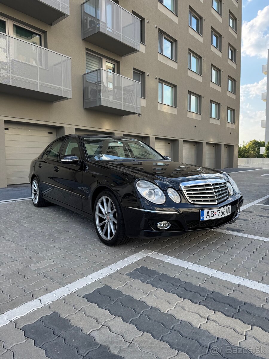 Mercedes Benz W211 E280 3.0 V6 - 3