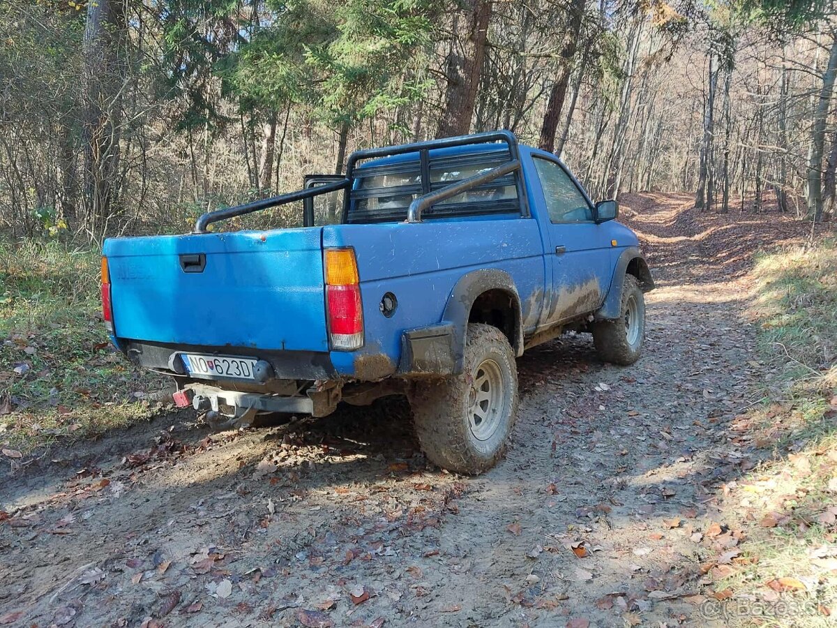Predám/ vymením Nissan Navara D21 2.7 TD - 3