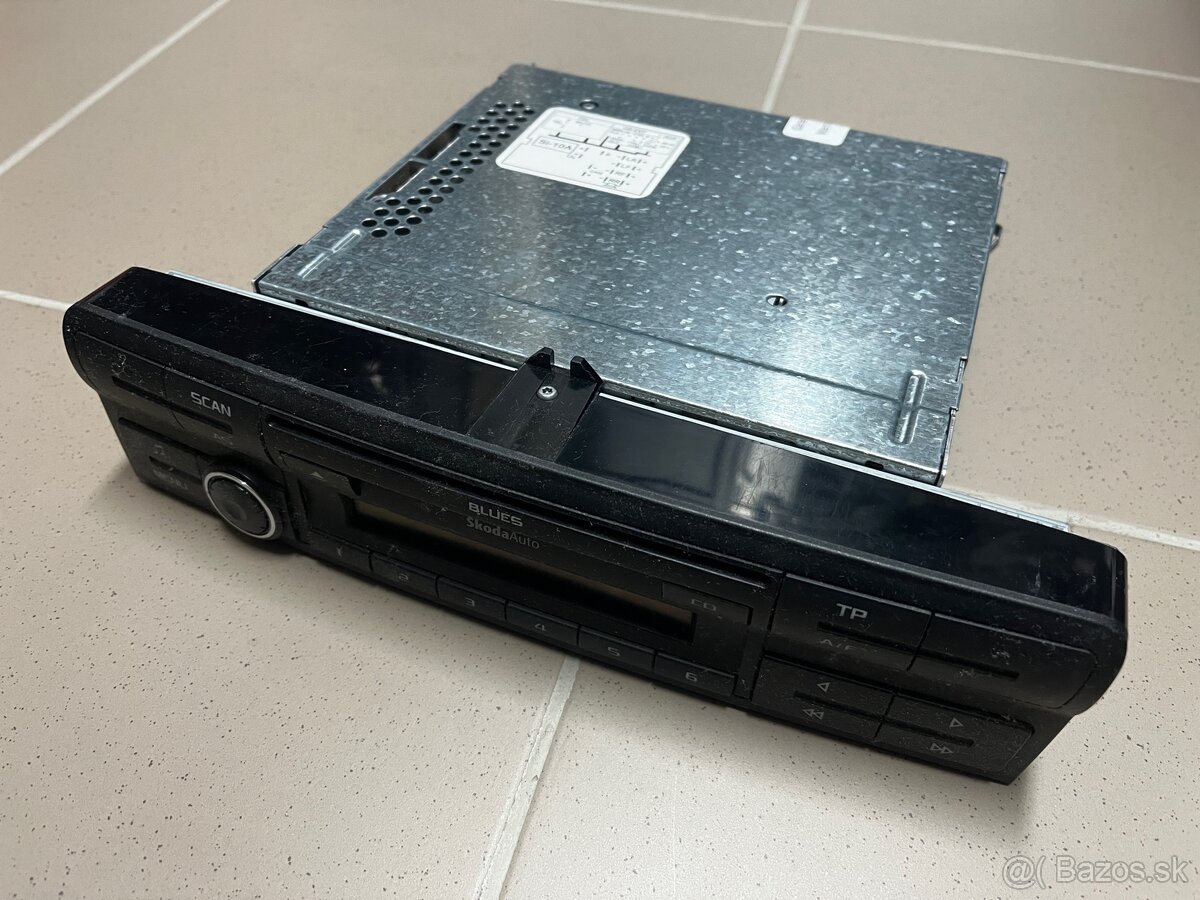 Autorádio Škoda Blues - 3