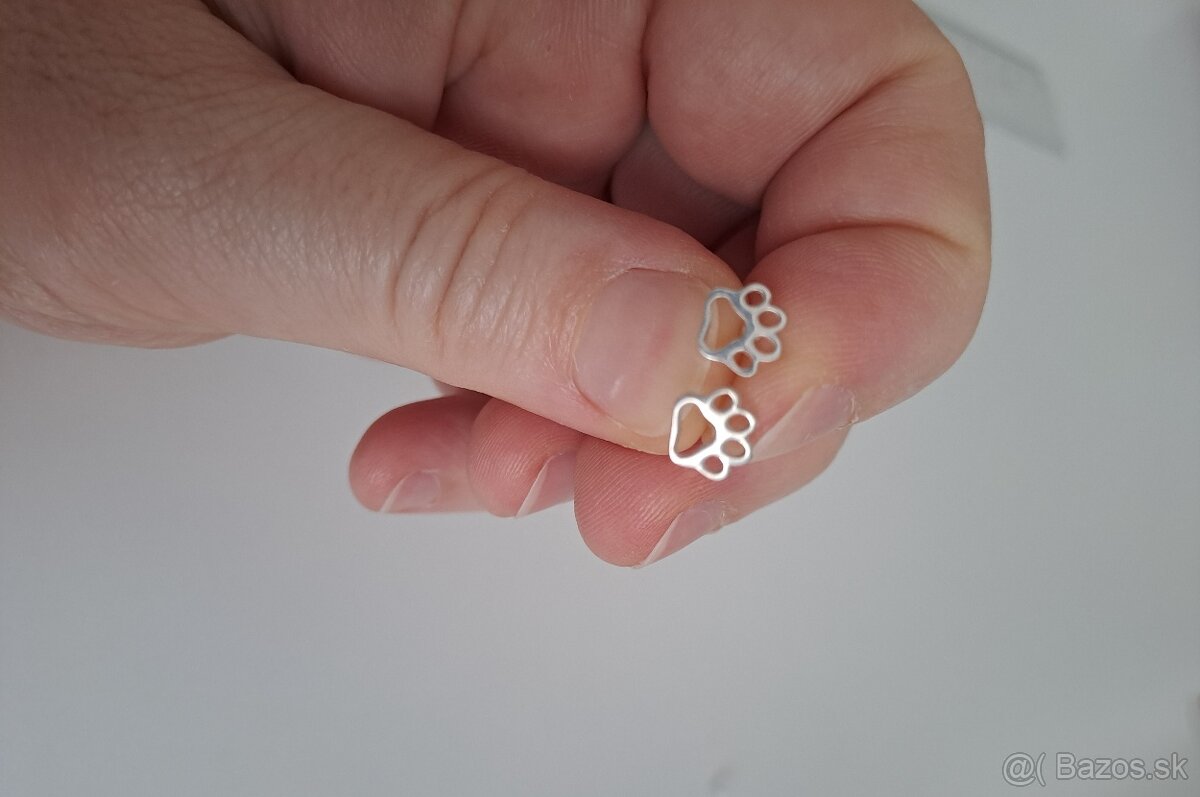 zánovné dámske,dievčenské náušnice, striebro, 0,5cm - 3