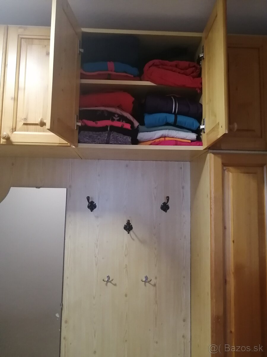 Vešiaková zostava - 3