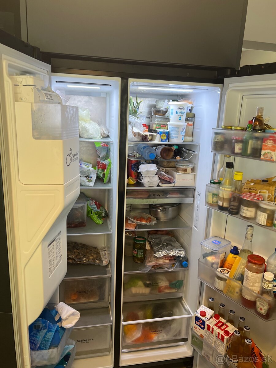 Americká chladnička LG - 3