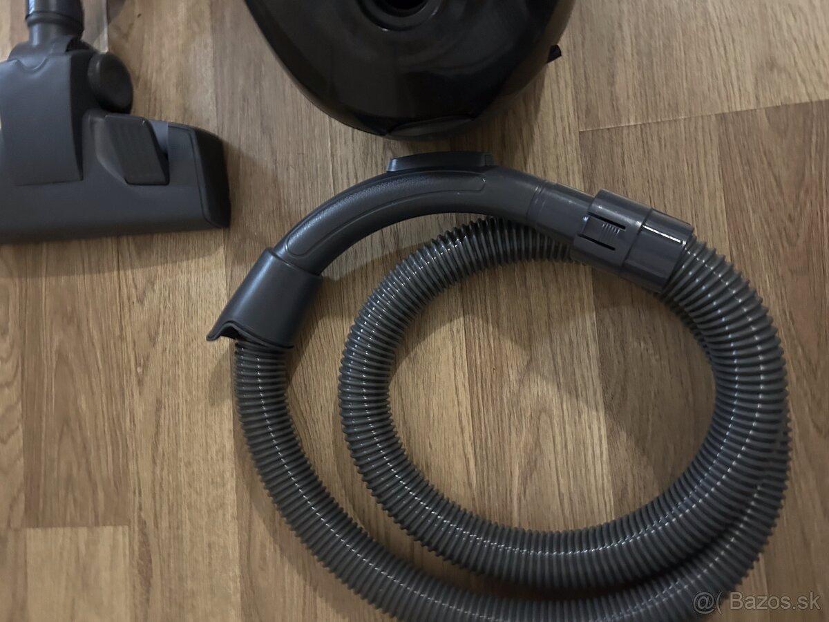 Vysávač Sencor - 3