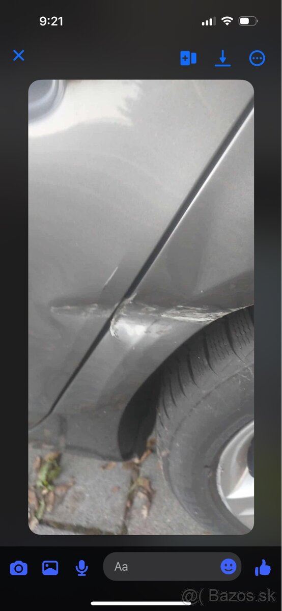 Predám odretú Audi A4 B8 - 3