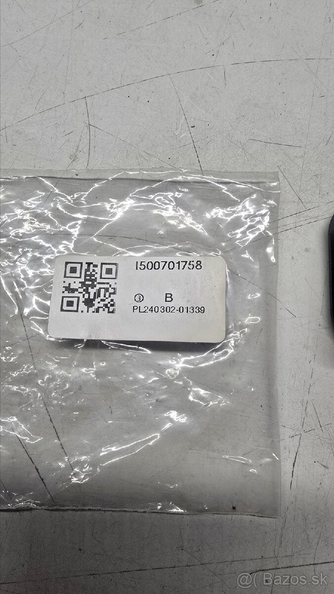 Mercedes tlacitko kufra - 3