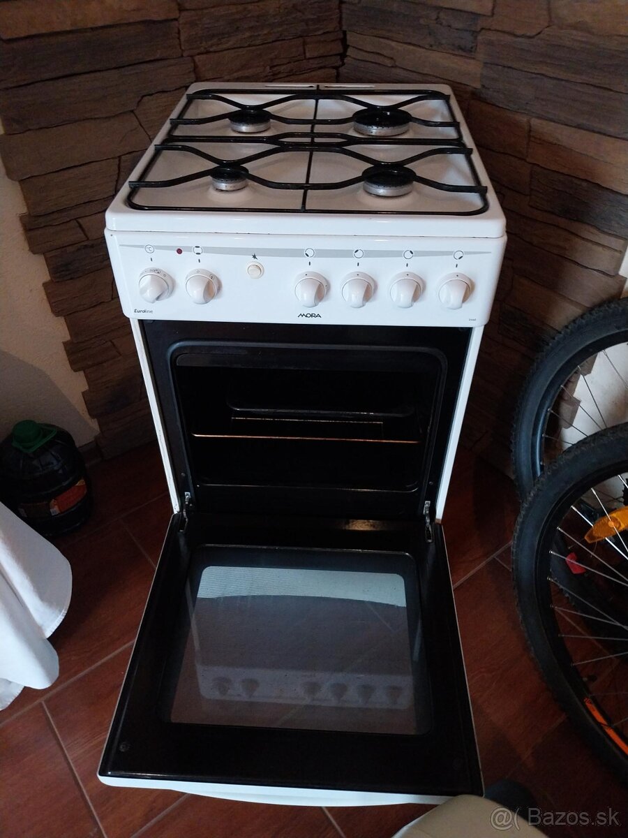 Predám sporák MORA EUROLINE 2460 - 3