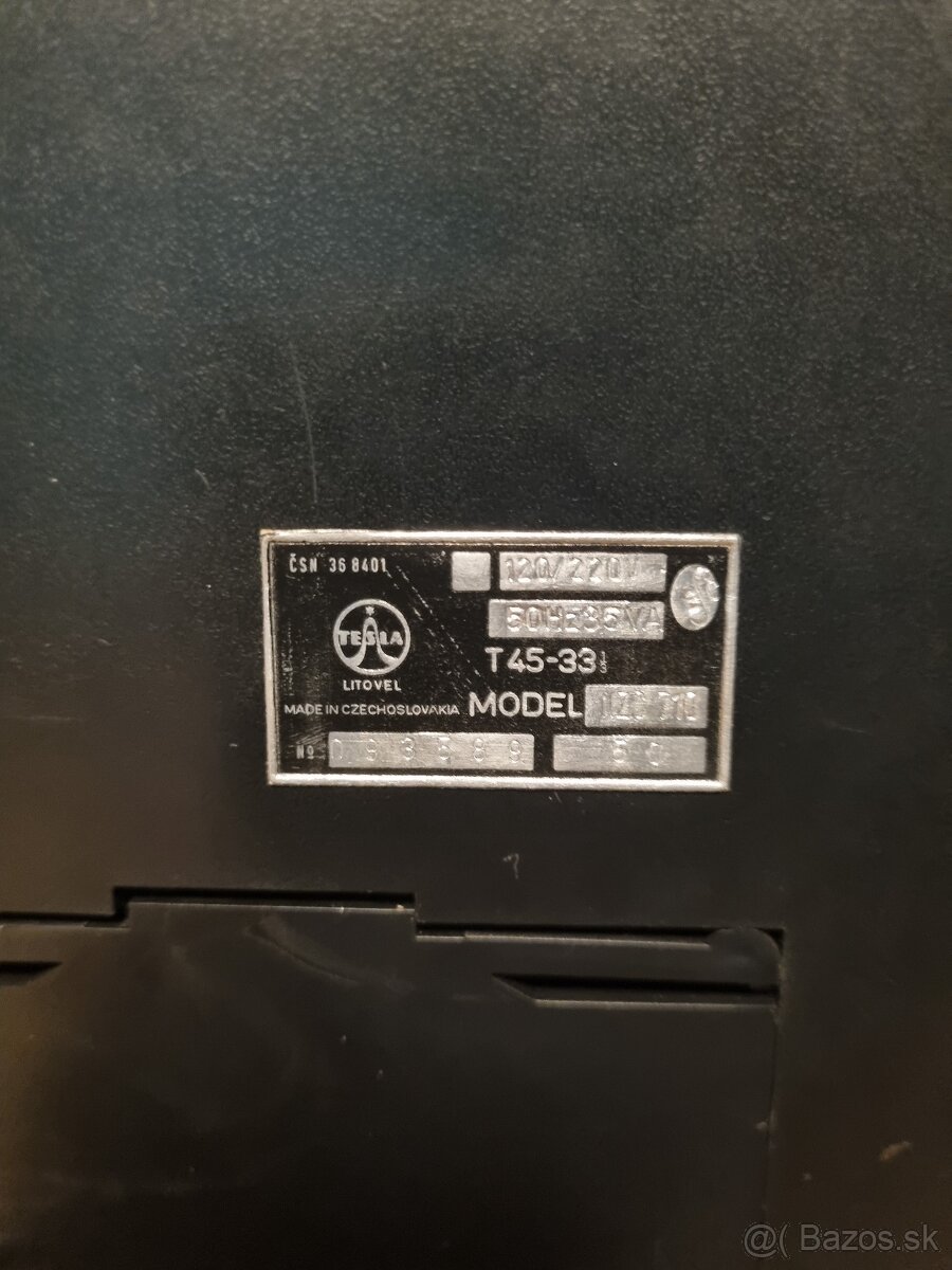 Predám starožitný gramofón Tesla HC 71 - 3