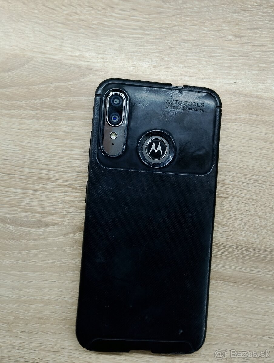 Motorola e6 plus - 3