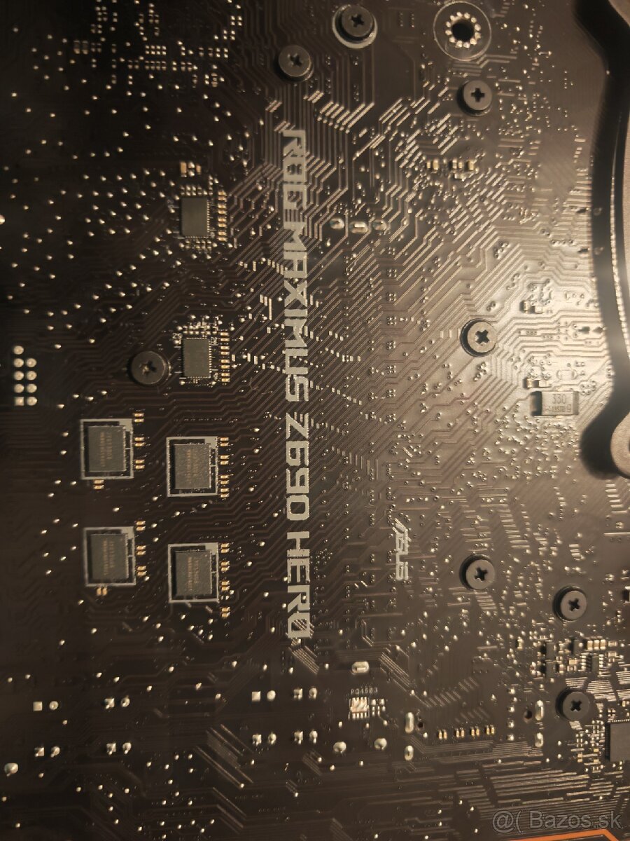 ASUS ROG MAXIMUS Z690 HERO - 3