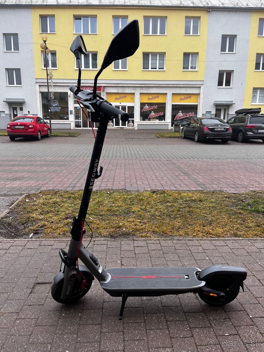 Elektrická kolobežka Segway Ninebot F3 - 3