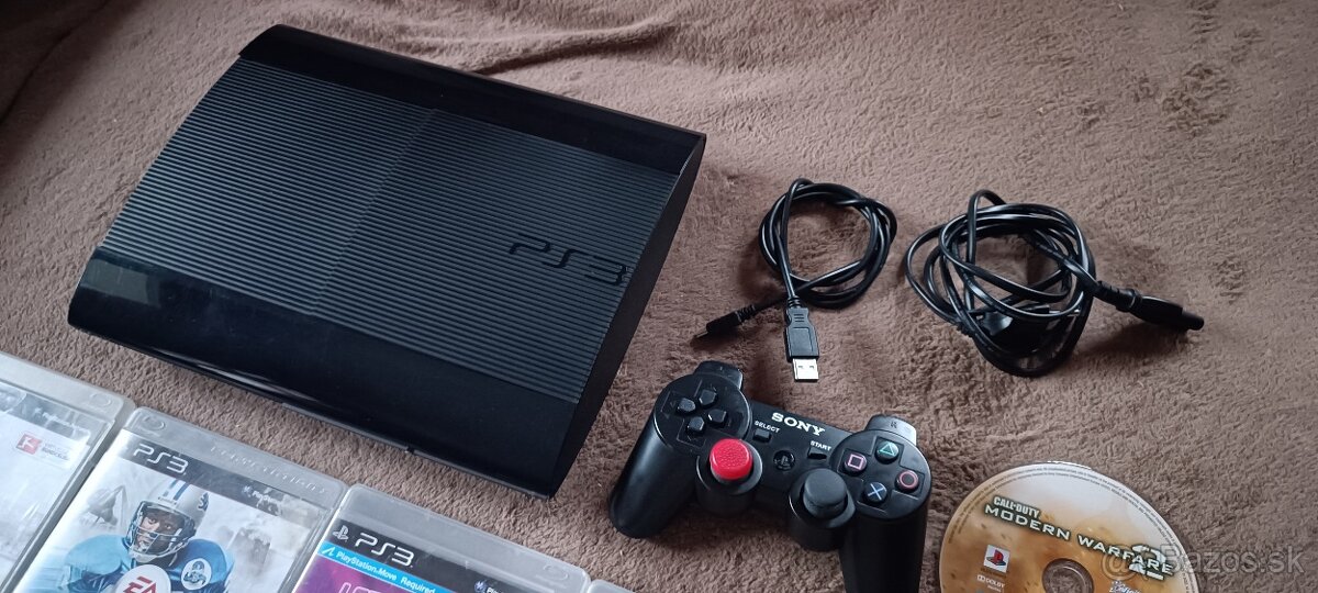 Ps3 super slim s hrami - 3