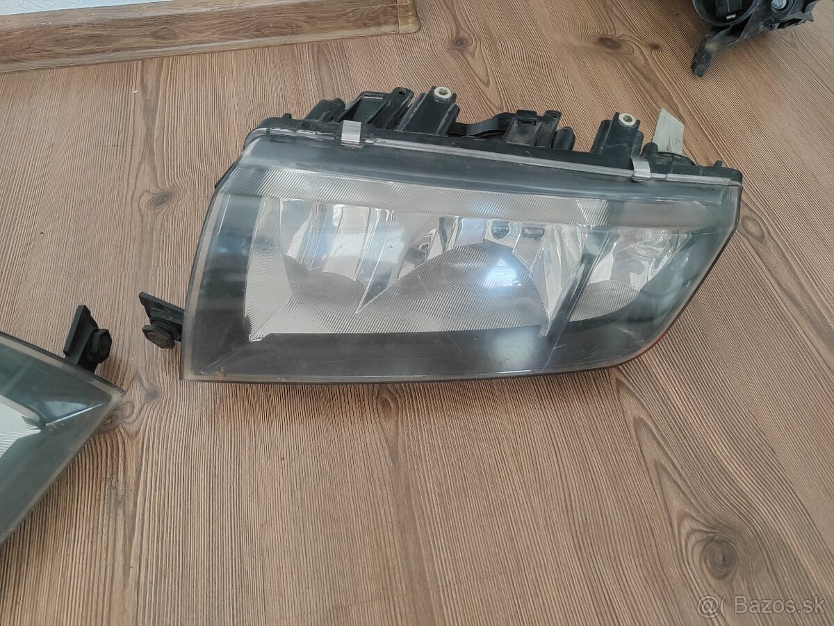 Škoda fabia 1 predné svetlá - 3