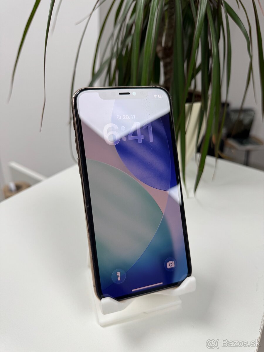 Apple iPhone 11 Pro 64GB GOLD - 3