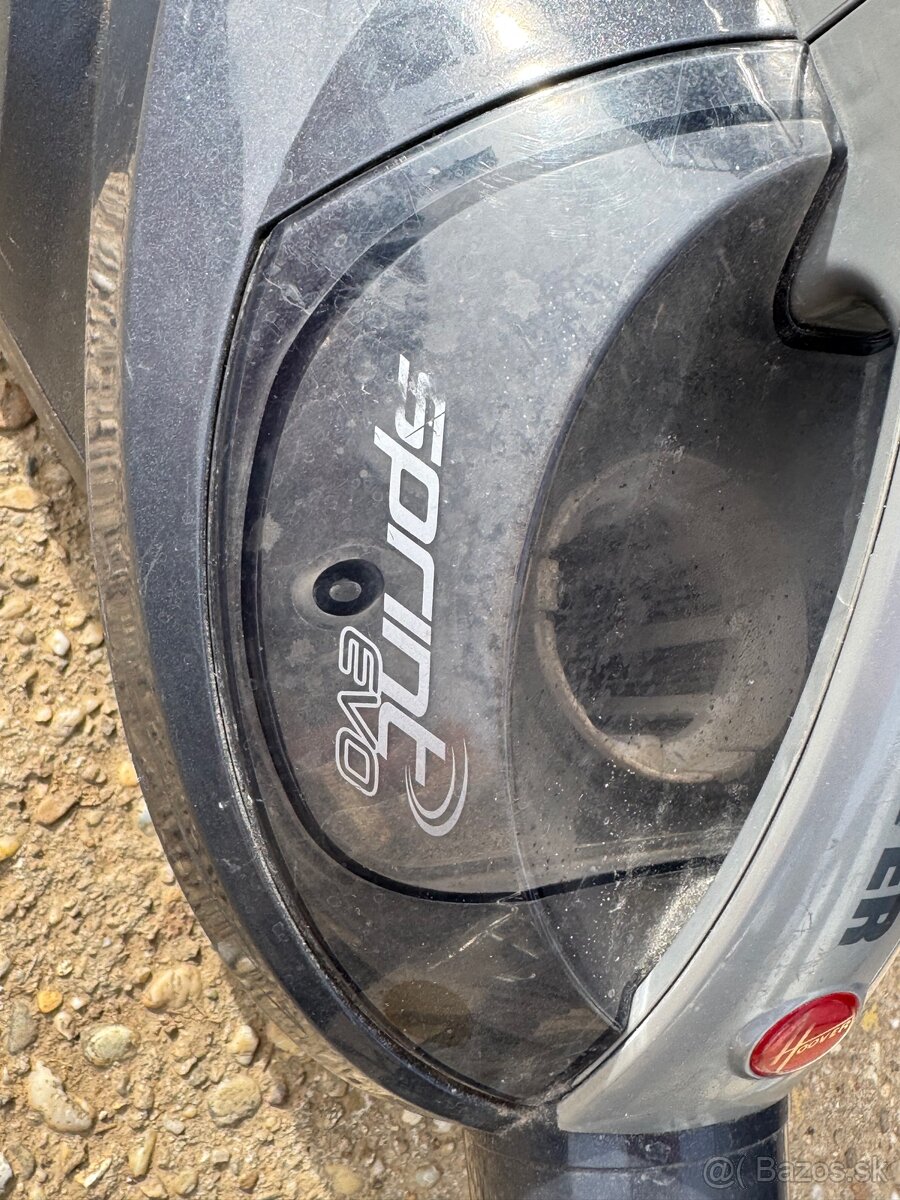 Predám používaný vysávač HOOVER - 3