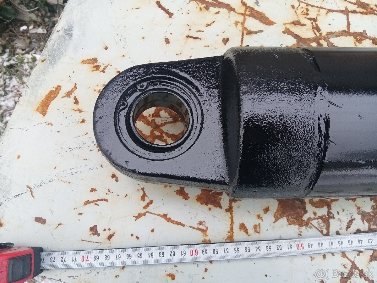 Hydraulický valec 580mm - 3