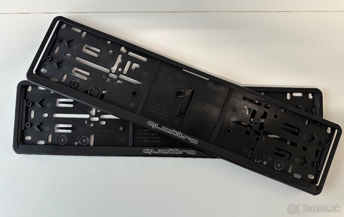 Audi Quattro podložky pod SPZ - 3