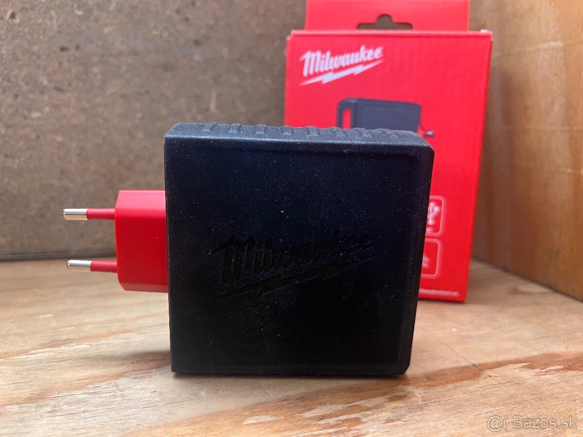 Milwaukee USB-C adaptér 100 W - 3