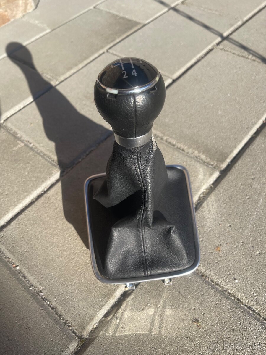 Radiaca paka VW Golf 5 Plus - 3