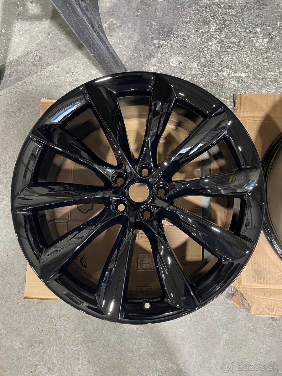Tesla model X 22’ disky original - 3