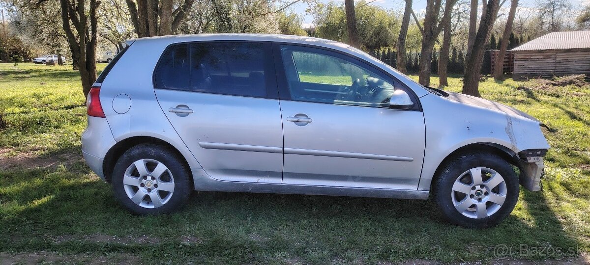 Wolkswagen golf 5 - 3