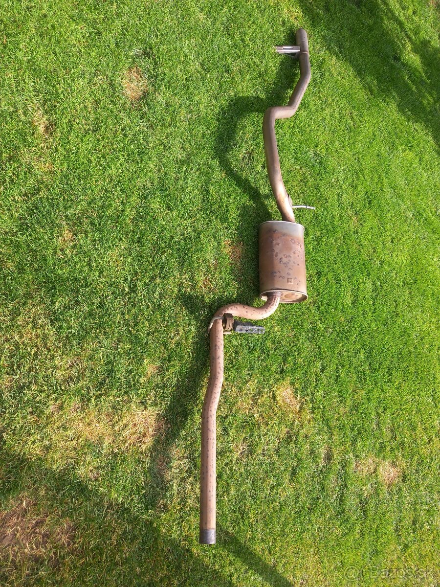 VW Passat B7 Výfuk - 3